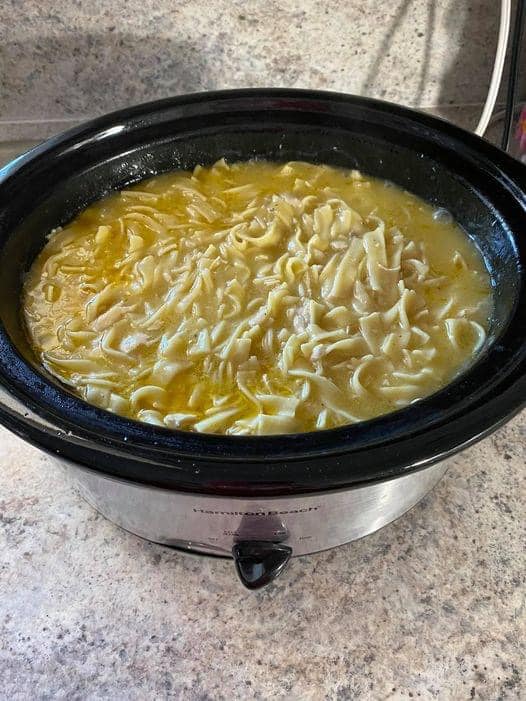 Crock Pot Chicken Noodle Soup – 77GREATFOOD