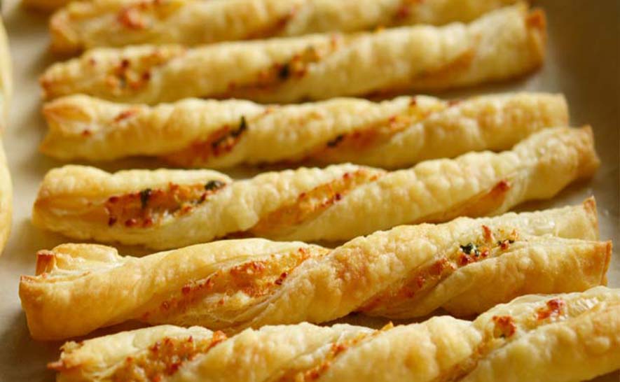 THE EASIEST CHEESE TWISTS