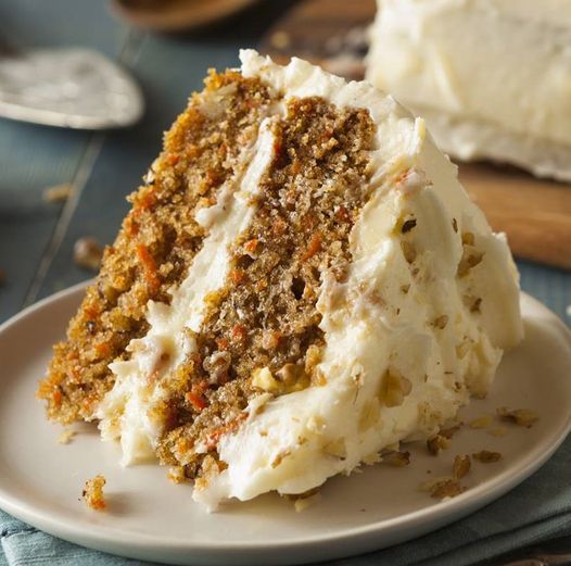 THE BEST CARROT CAKE EVER