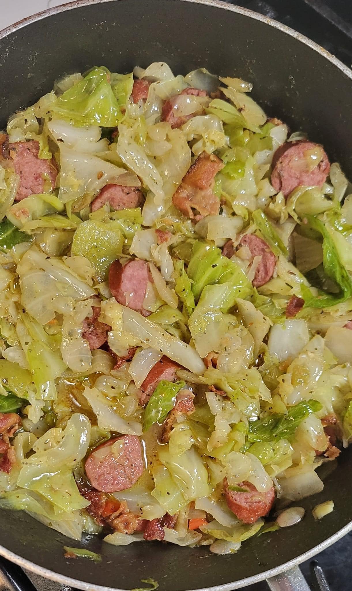 FRIED CABBAGE (WITH BACON, ONION, AND GARLIC)